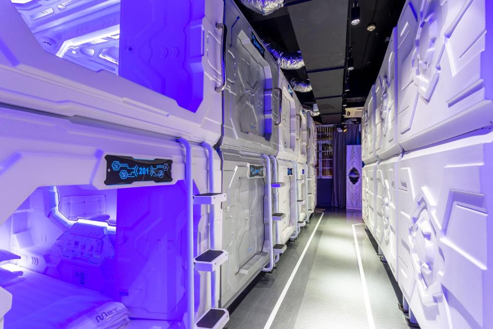 Met A Space Pod Arab Street Prices Photos Reviews Address Singapore