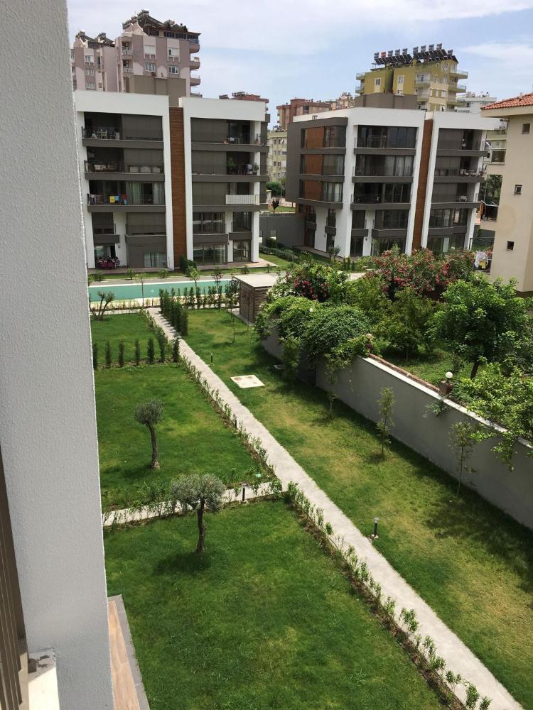 Spacious Apartment In Konyaalti Uncali Neighborhood