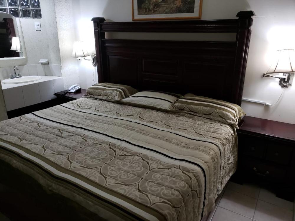 hotel baeza