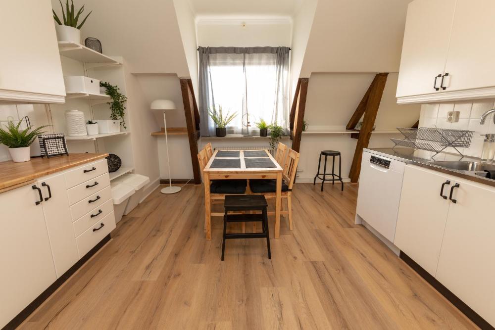 alyhr apartments