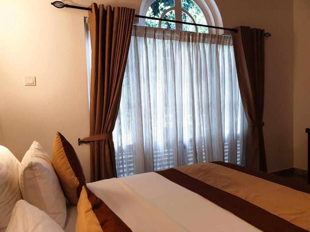 Room Image 2