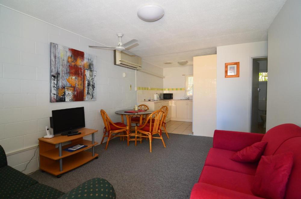 Forest Lodge Apartments