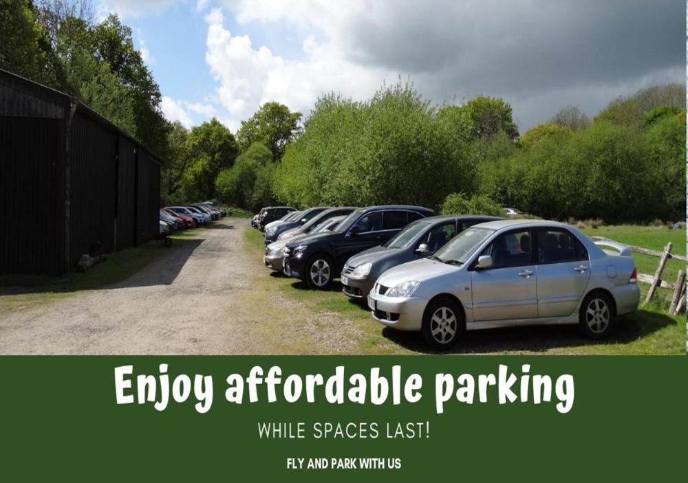 Photo - Little Foxes Hotel & Gatwick Airport Parking