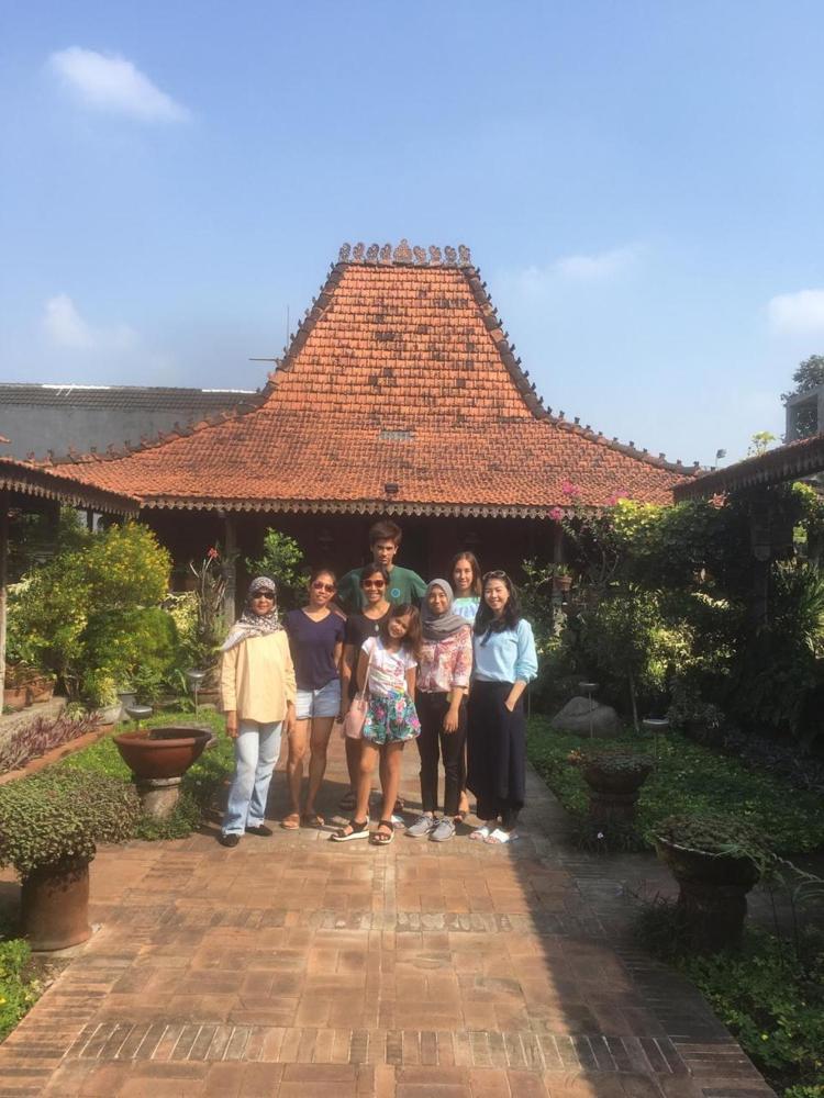 Joglo House Syariah Nologaten Harga Foto Ulasan Alamat