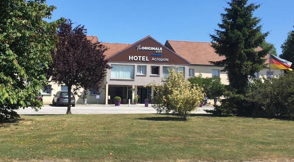 Photo - Hotel The Originals Bernay Acropole