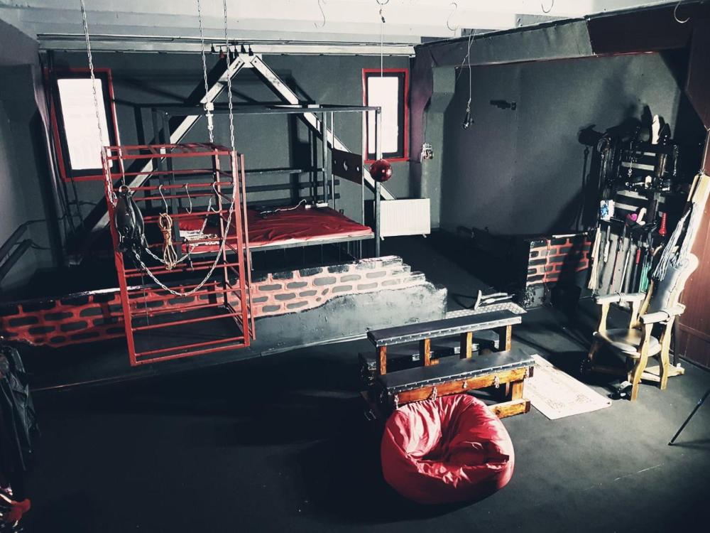 Ogizda porno oral jinsiy yaqinlik Yalangoch ayol emizish