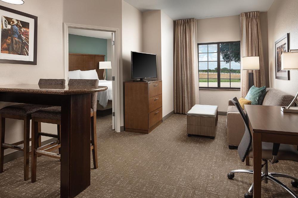 Foto - Staybridge Suites West Fort Worth, an IHG Hotel