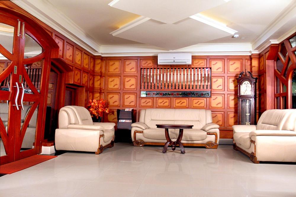 Devasura Inn