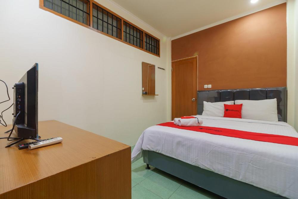 discount-70-off-reddoorz-near-sukajadi-2-indonesia-hotel-hershey