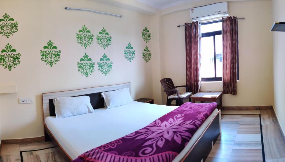 Madhav Guest House