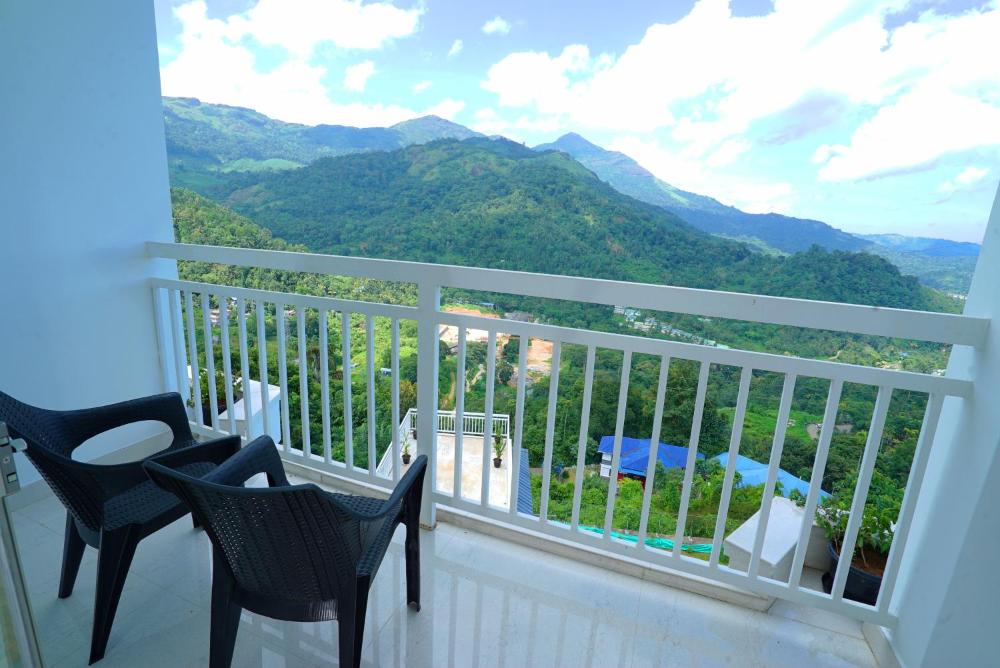 Moonline Resort