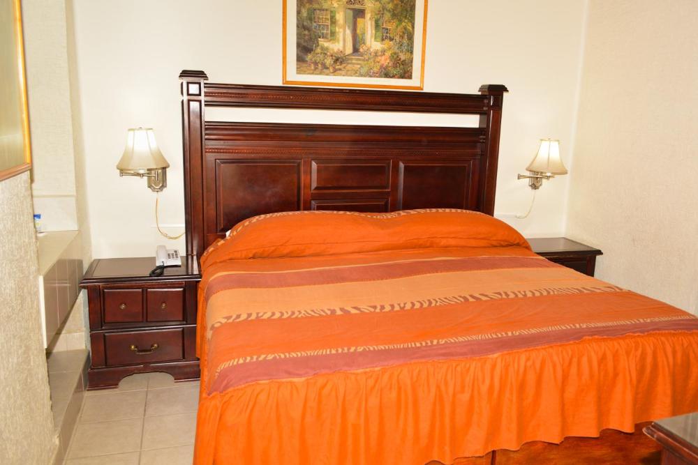 hotel baeza