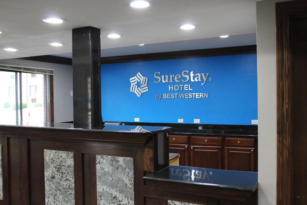 Photo - SureStay Hotel by Best Western Cedar Rapids