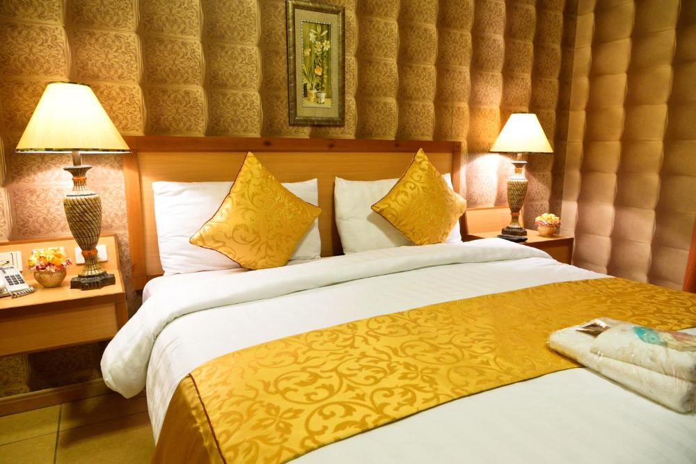Room Image 4