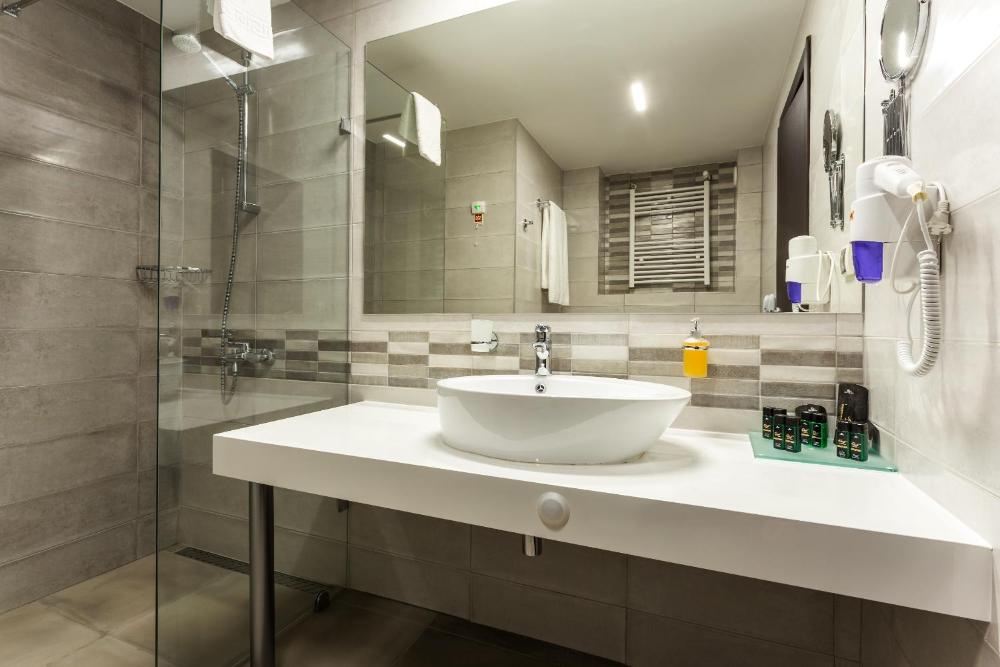 Room image 2