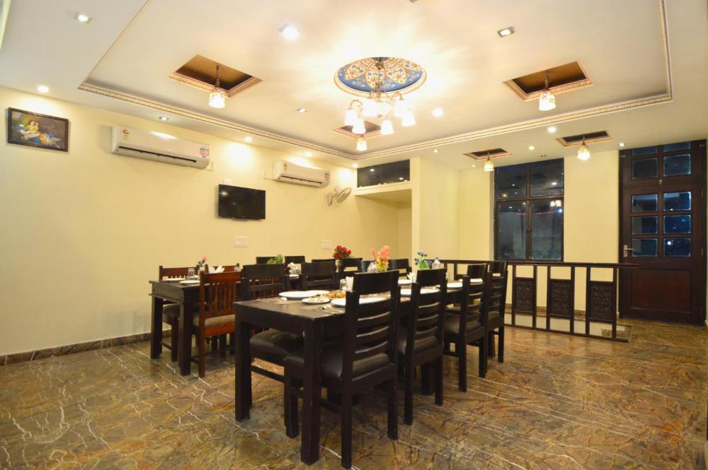 Surya Garh Hotel