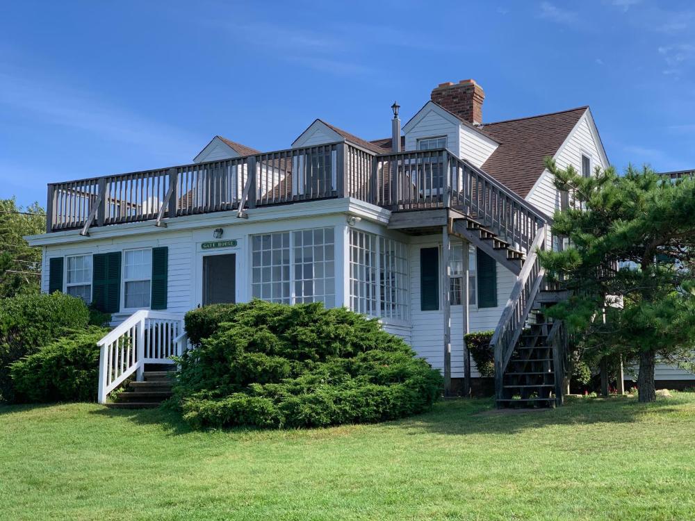 lighthouse inn
