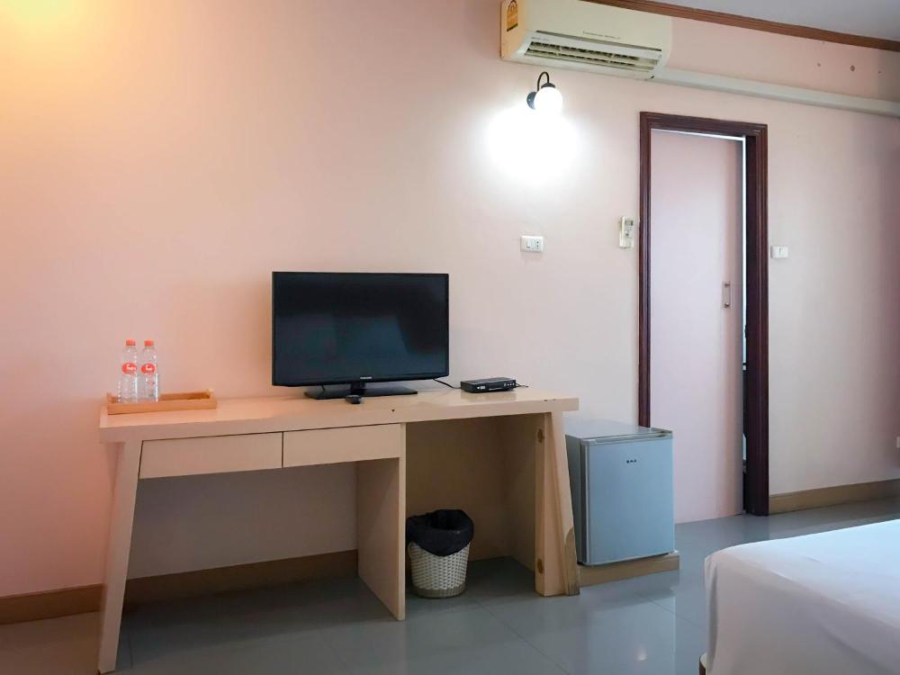 Room image 3