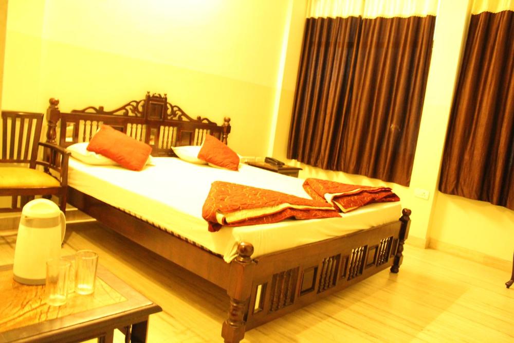 Hotel Chit Chat Palace