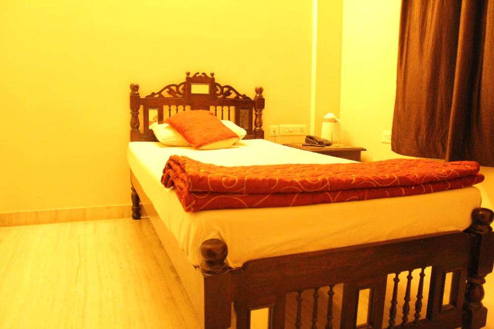Hotel Chit Chat Palace
