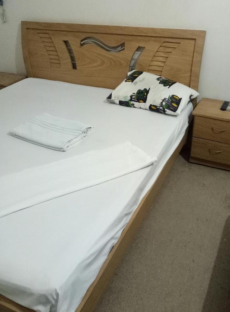 Room image 4