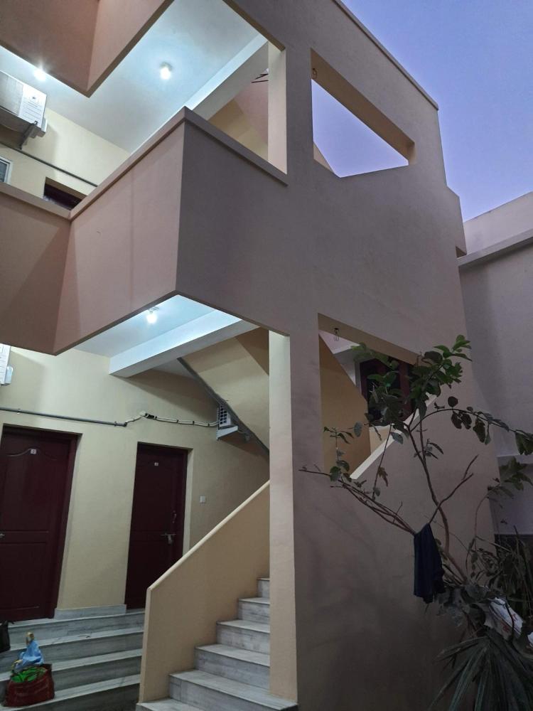 Raghavi Tourist Home