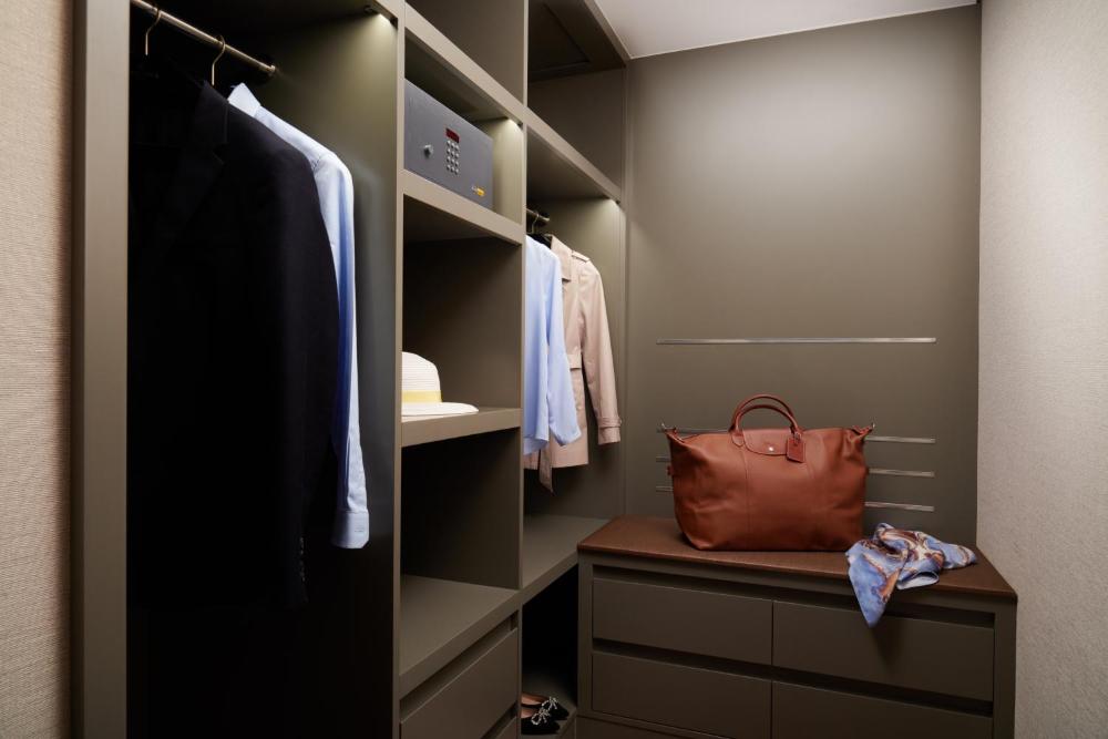 Room Image 4