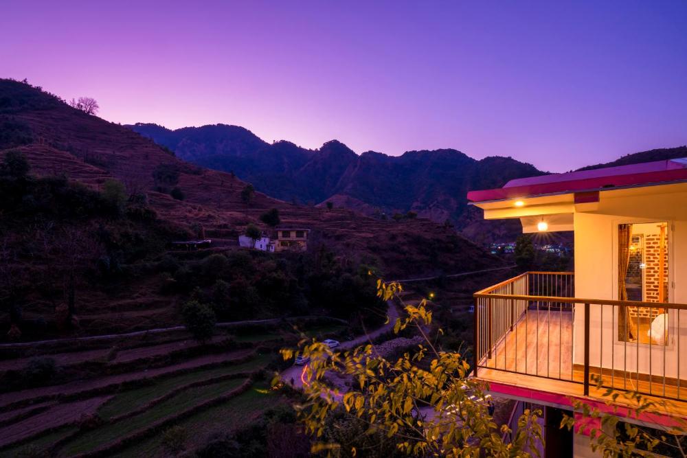 Zostel Plus Mussoorie (Kempty)