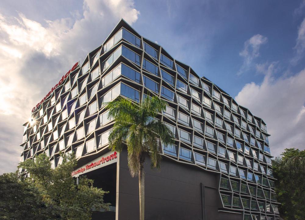 Travelodge Harbourfront Singapore Sg Clean Prices Photos Reviews Address Singapore