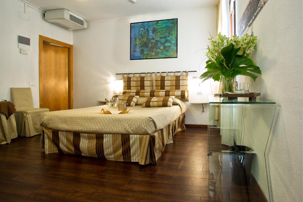 Room image 2