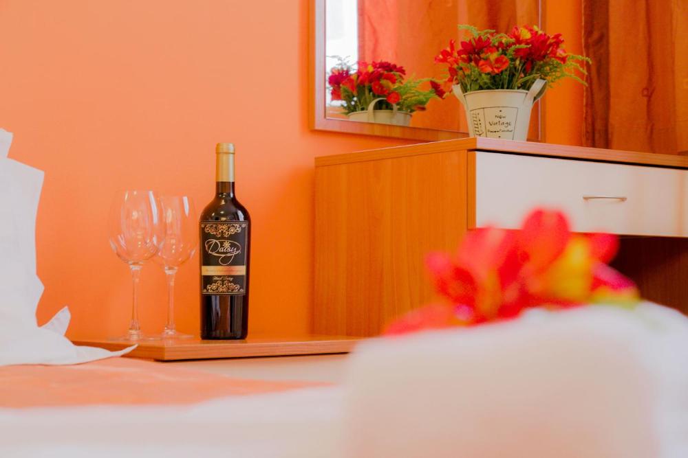 Room image 5