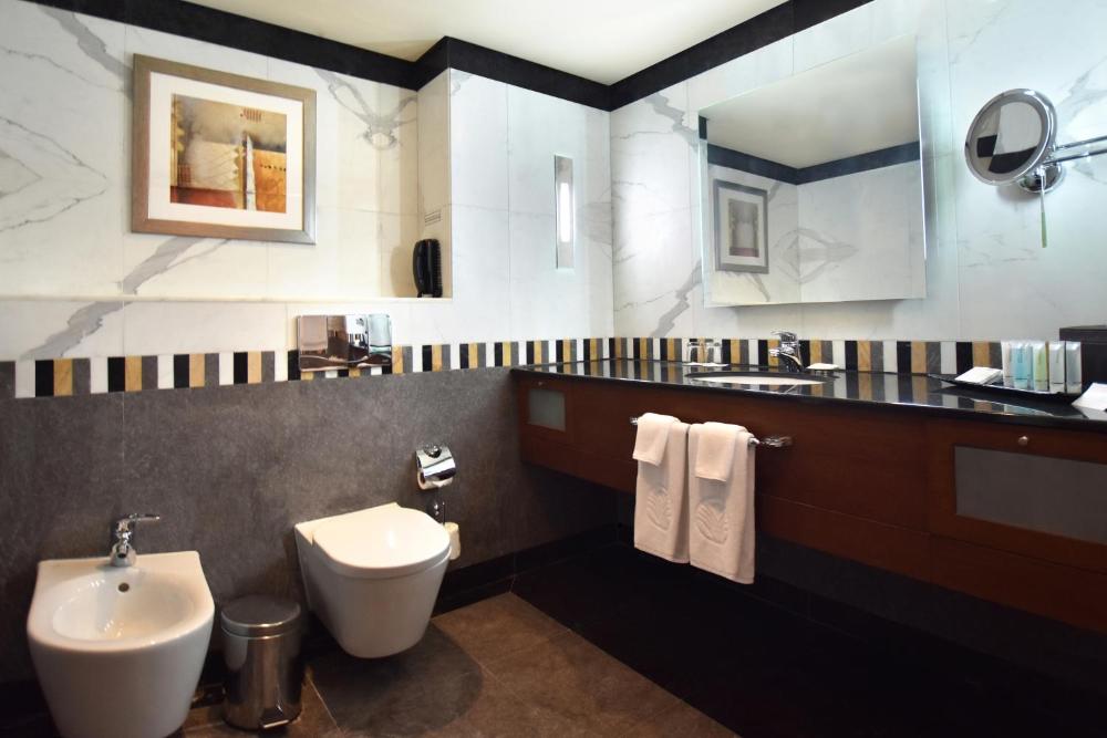 Room image 2