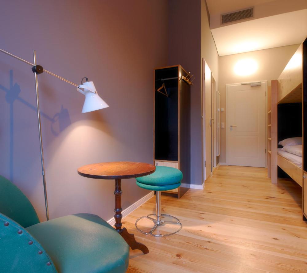 The Cat S Pajamas Hostel Prices Photos Reviews Address Germany