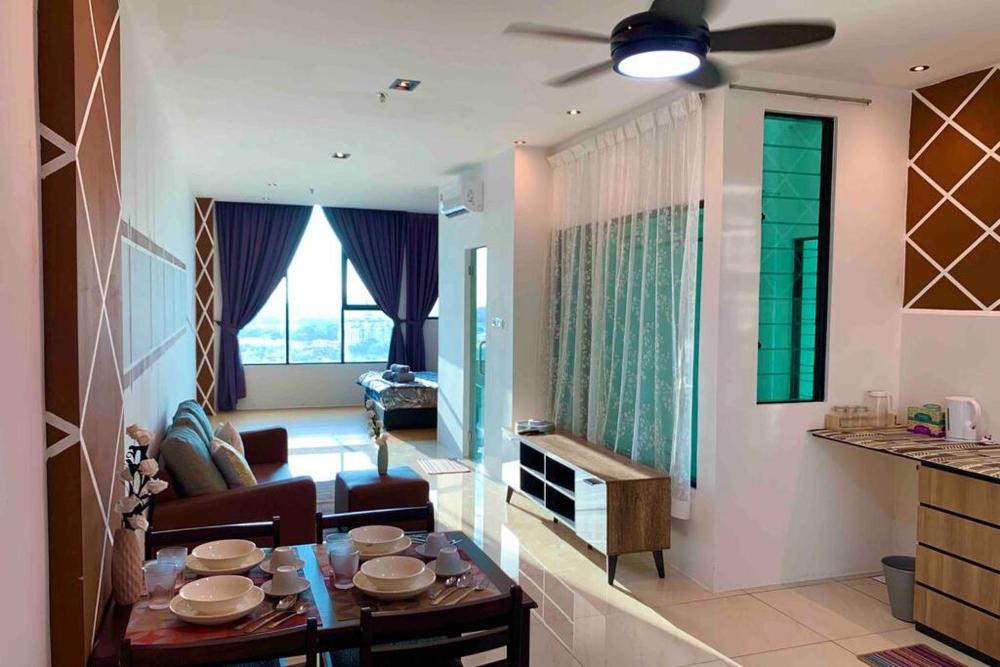 Leeds Manhattan Suite Itcc Prices Photos Reviews Address Malaysia
