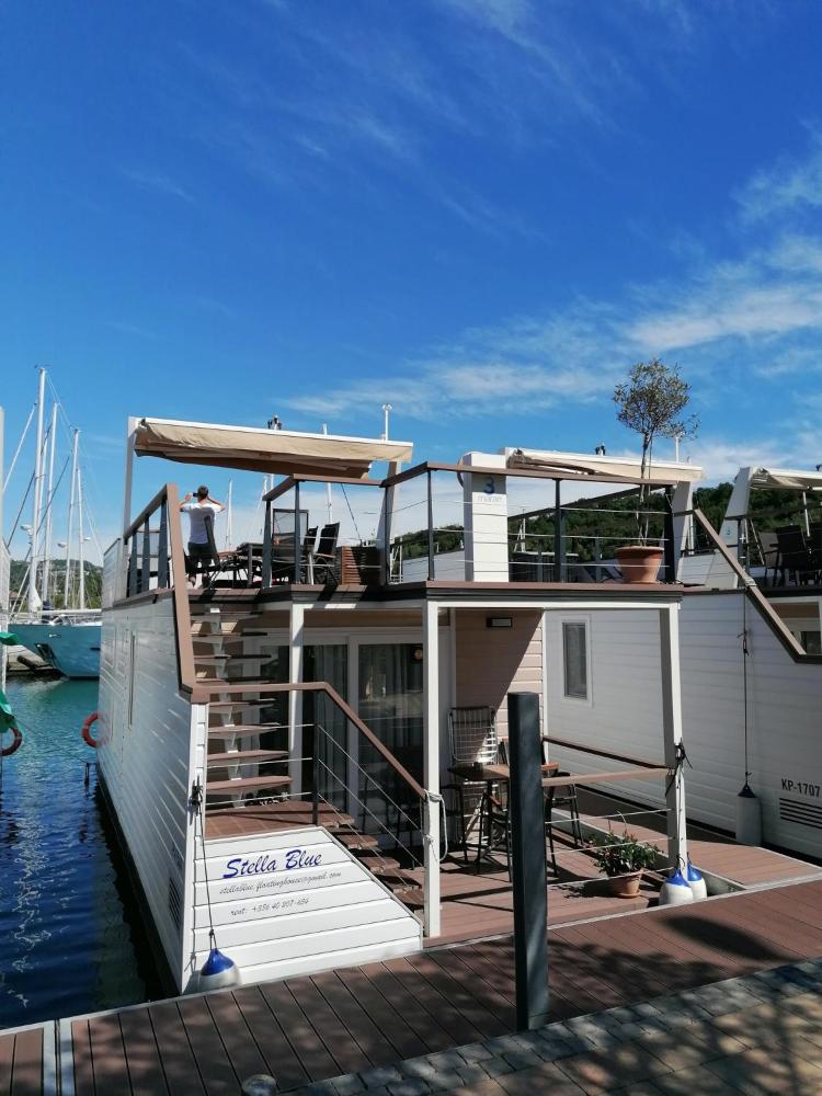 Stella Blue Floating House Preise Fotos Bewertungen Adresse Slowenien