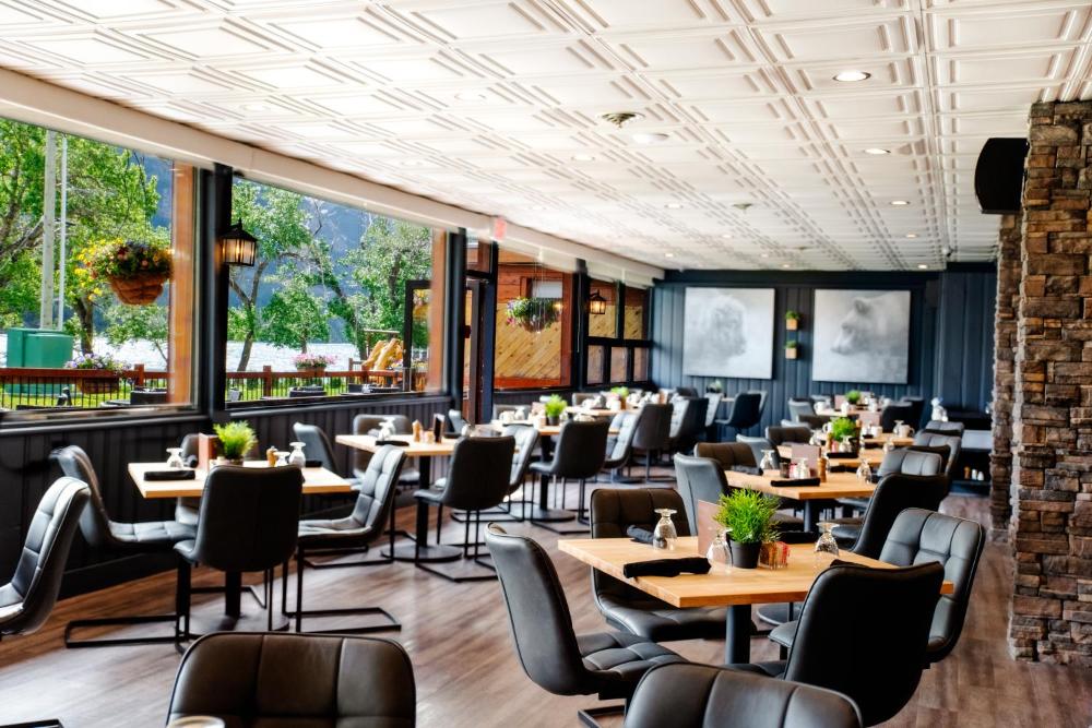 Best Hotels to Stay in Cameron Lake