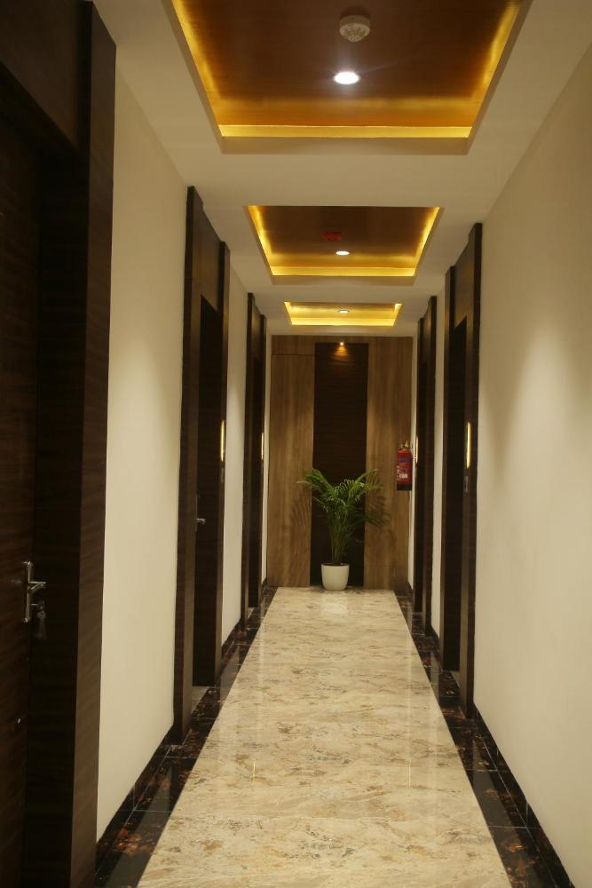 PARK IRIS HOTELS, MG Road