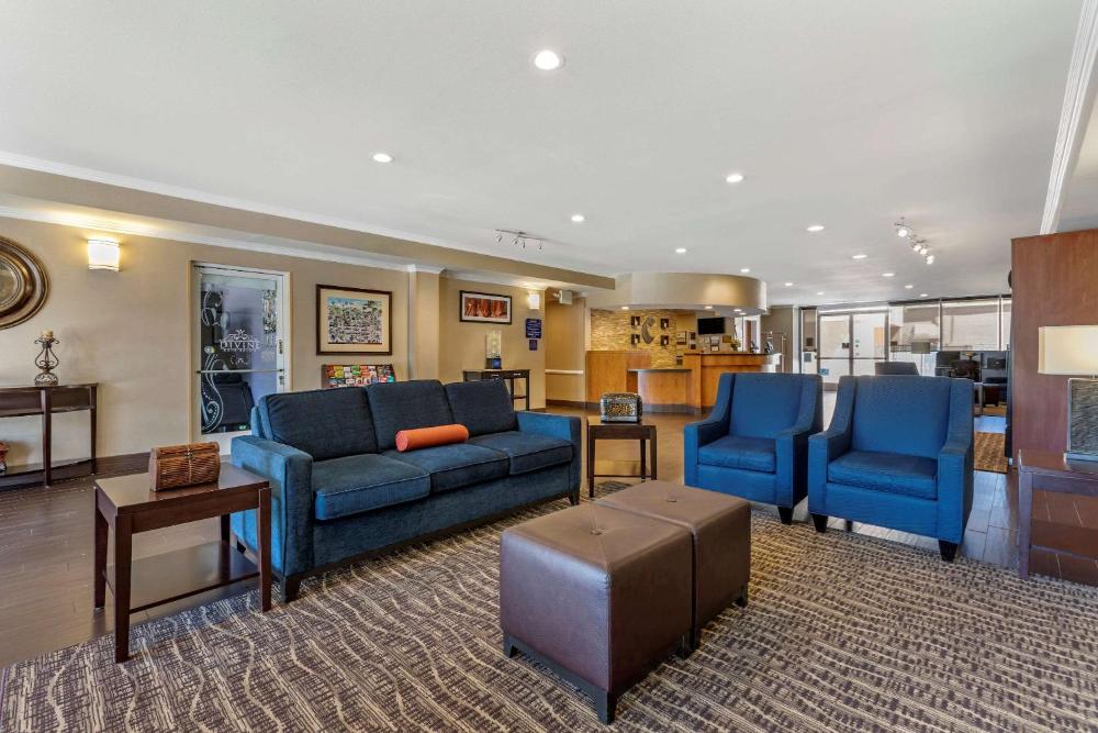 Photo - Comfort Suites Visalia Convention Center