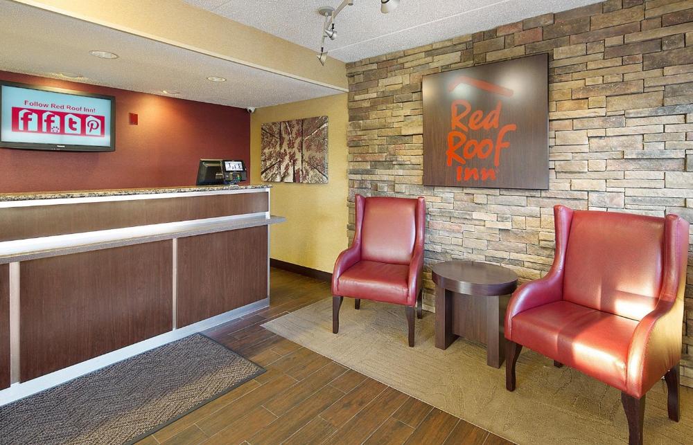 Photo - Red Roof Inn Detroit - Roseville St Clair Shores