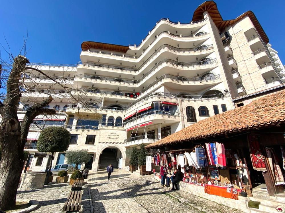 Foto - Hotel PANORAMA Kruje view on the castle and the old town