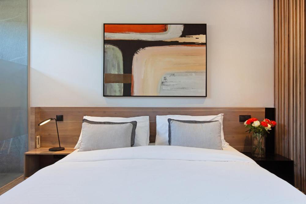 Room image 2