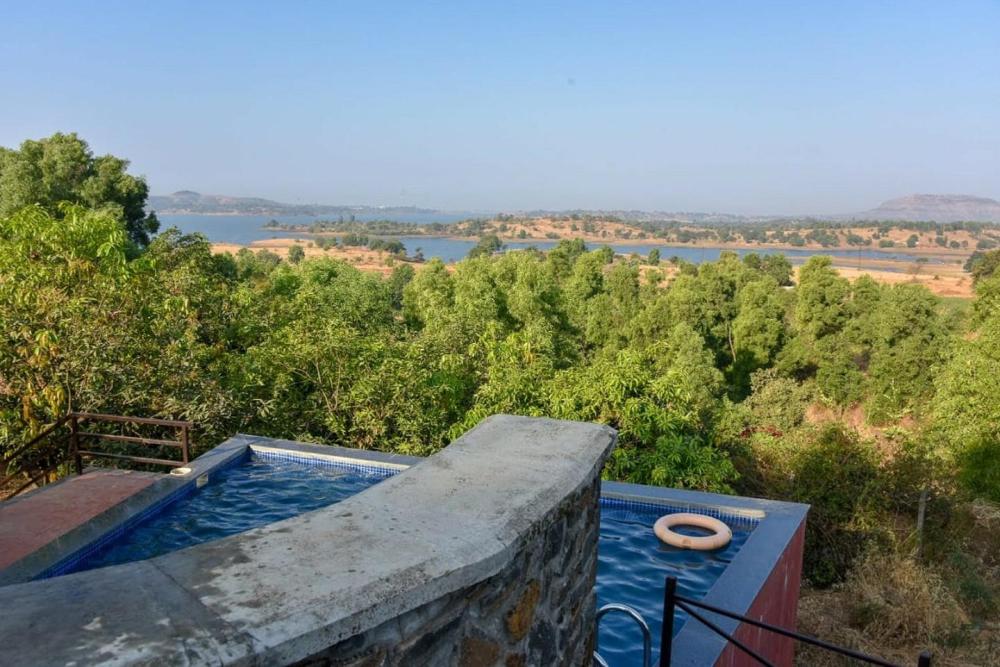 Jayshin Lake Vaitarna Igatpuri Resort?