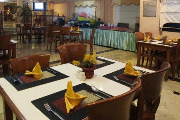 Foto - Hotel Mega Proklamasi