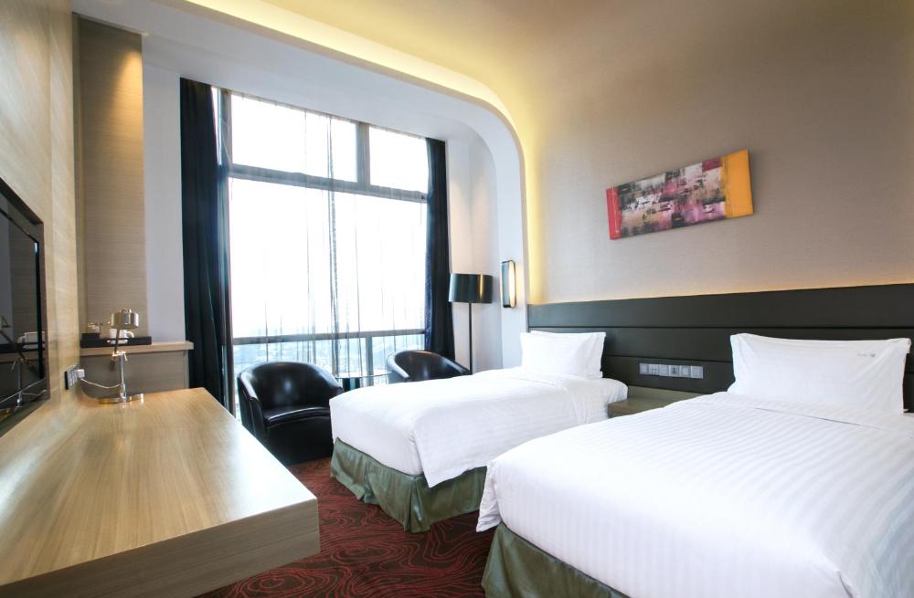 Photo - Holiday Inn Shanghai Songjiang, an IHG Hotel - Miaoqian Street