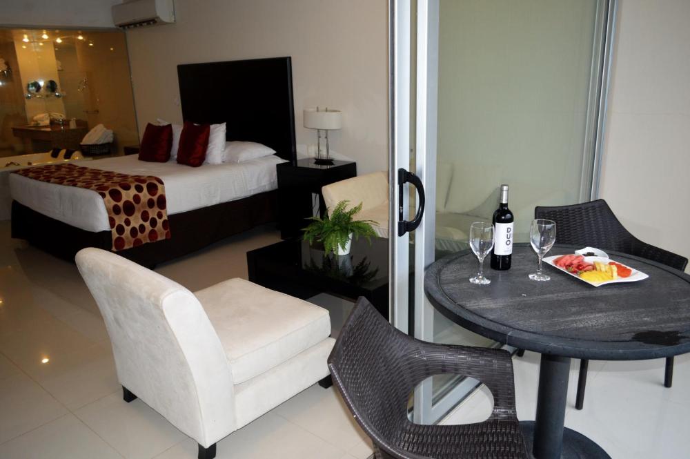Room image 4