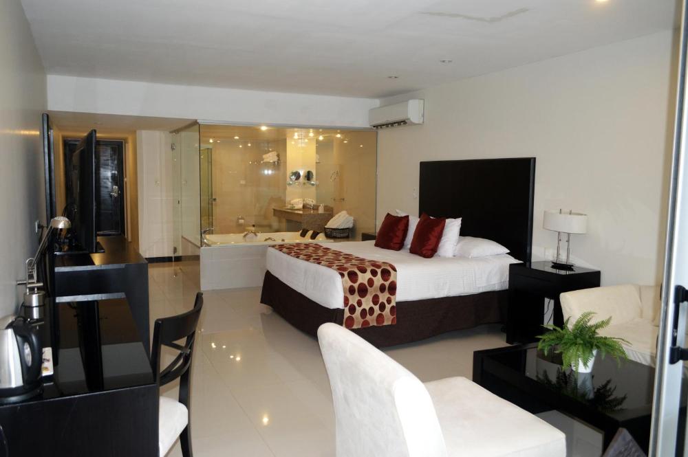 Room image 3