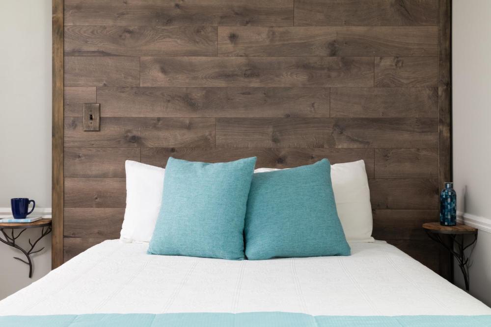 looking glass beachfront inn