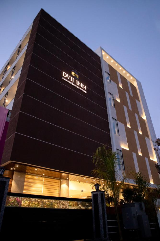 Hotel DVij Inn