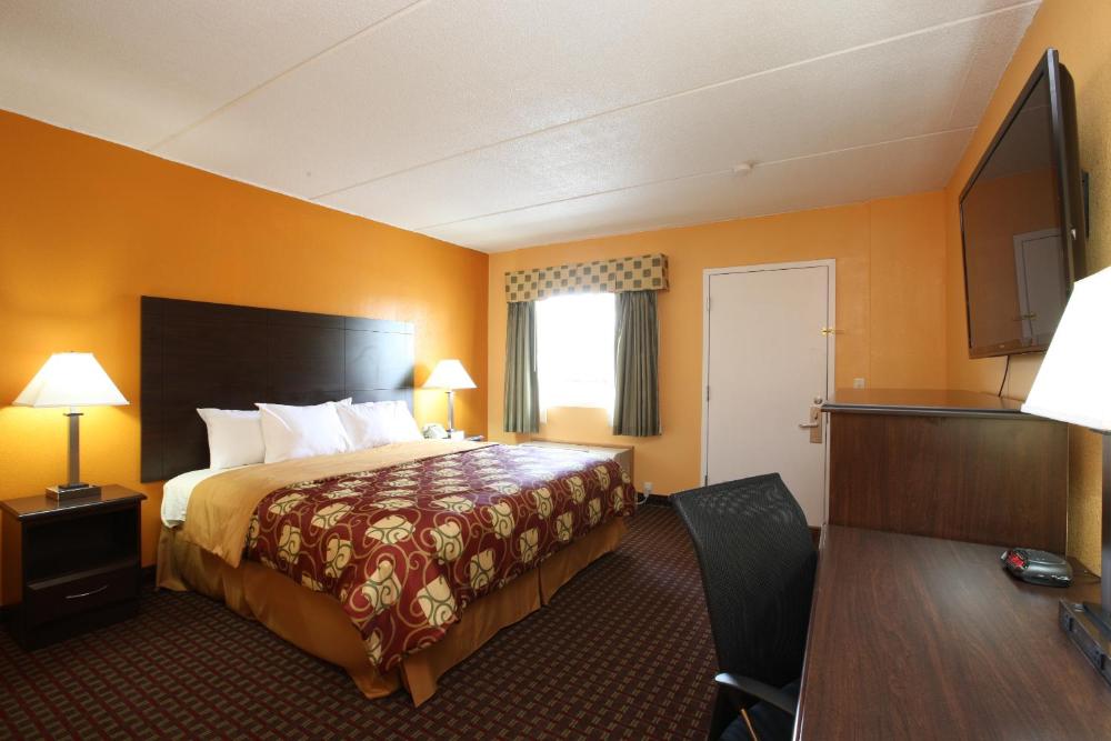 Photo - Budgetel Inn Glens Falls-Lake George-Saratoga