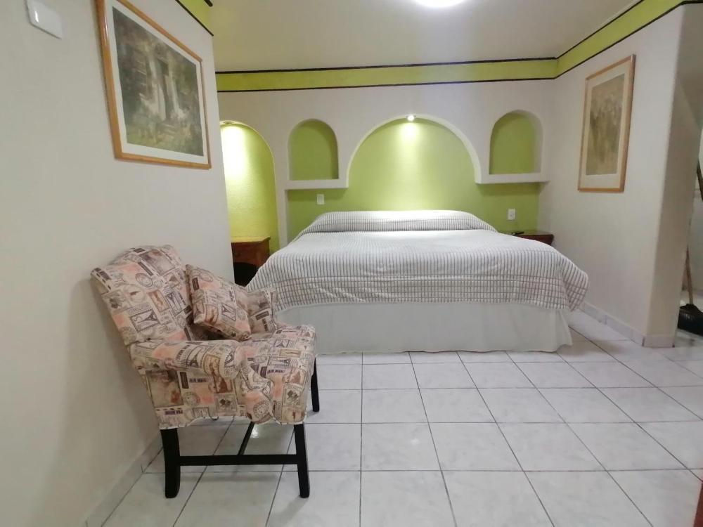 hotel baeza